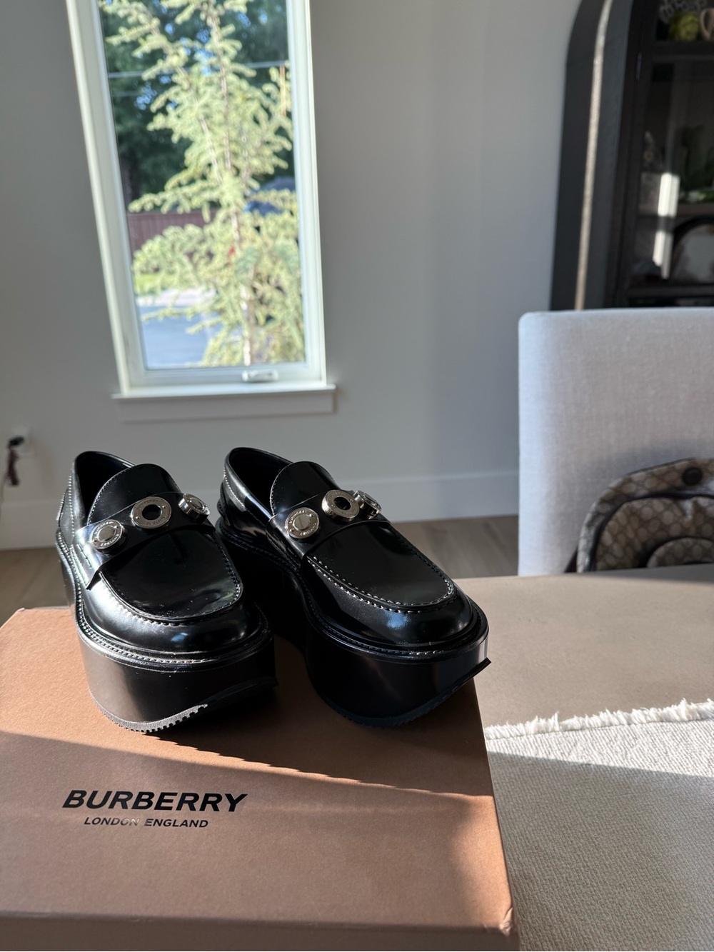 Burberry Black Patent Platform Loafers with Silver-Tone Medallions - Picture 2 of 12